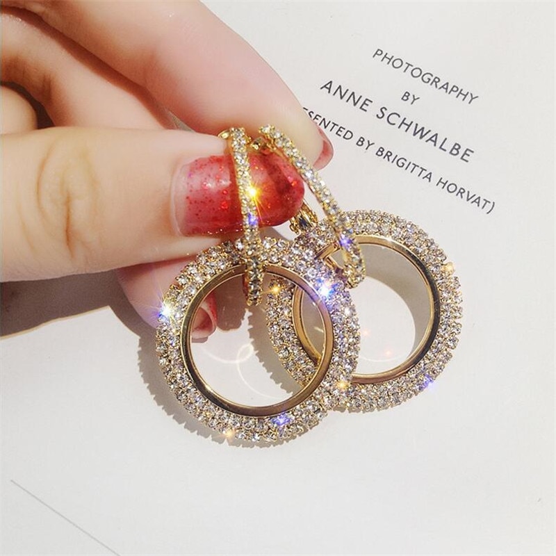 New-design-creative-jewelry-high-grade-elegant-crystal-earrings-round-Gold-and-silver-earrings-weddi-32915814032